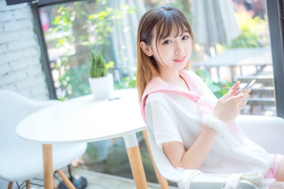 一个人经过不同程度的锻炼，就获得不同程度的修养不同程度的效益。好比香料，捣得愈碎，磨得愈细，香得愈浓烈。